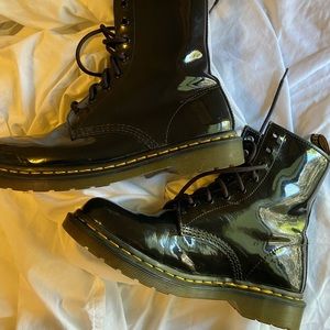 Shiny doc martens -size 10